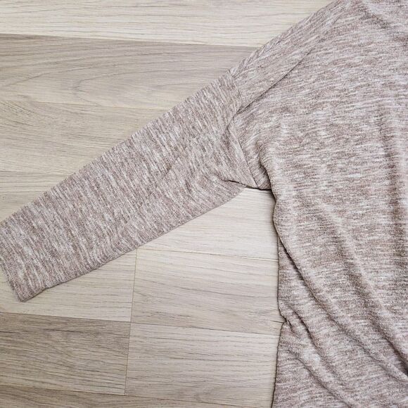 UMGEE Womens Tan Lightweight Tucked Longsleeve Shirt Size XL - Picture 3 of 7